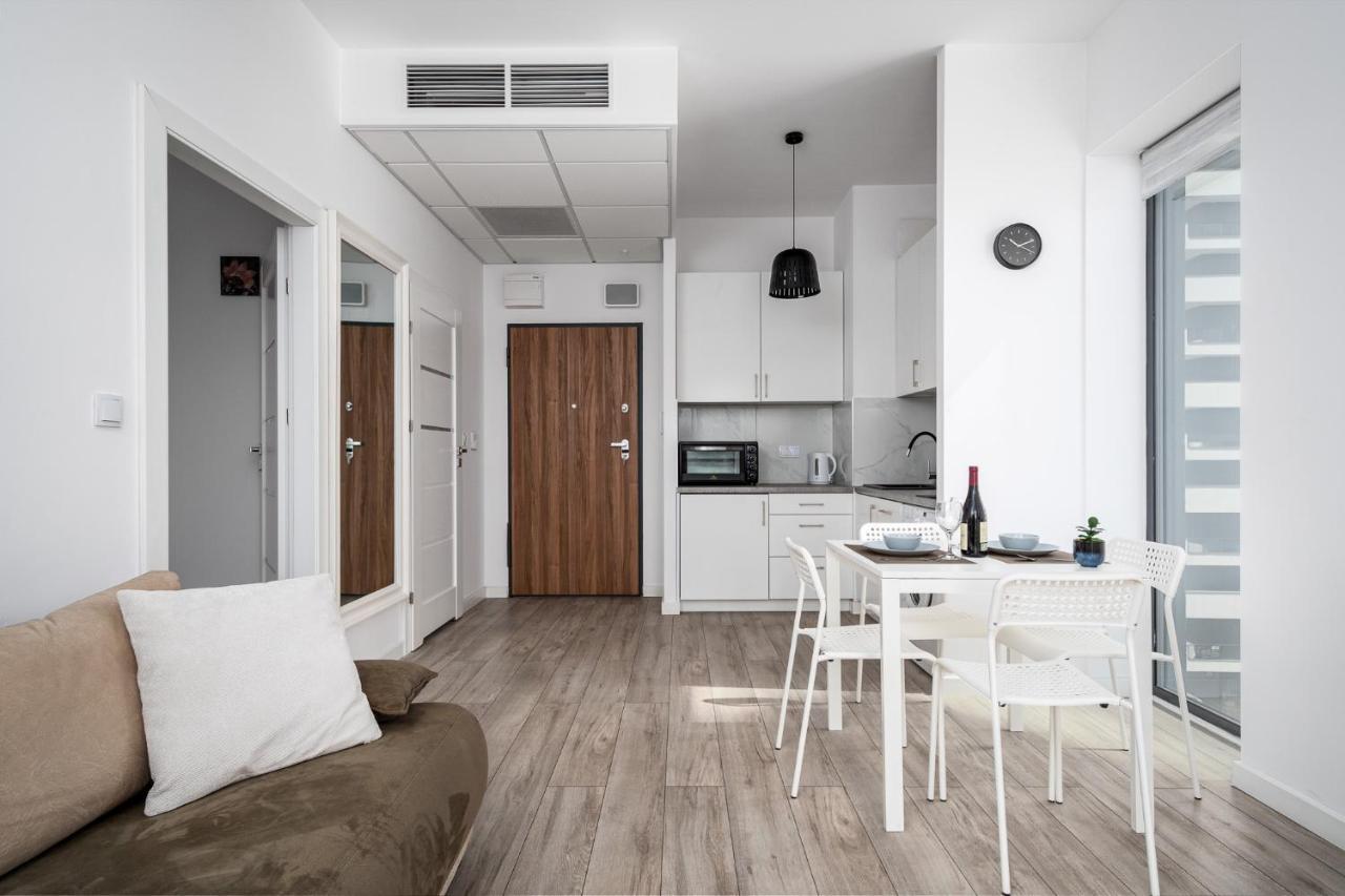 Apartament Ks Wola Prymasa 407 Varsóvia Exterior foto